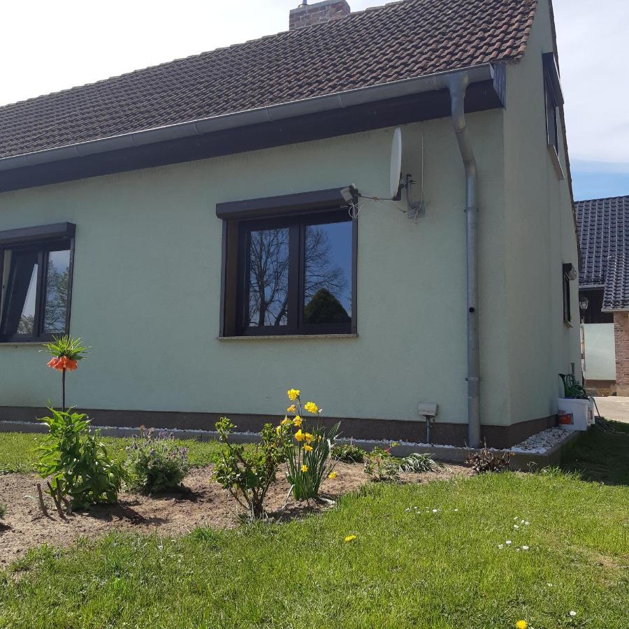 Ferienwohnung am Scheunenkaffee Kachlin Dargen Exterior foto